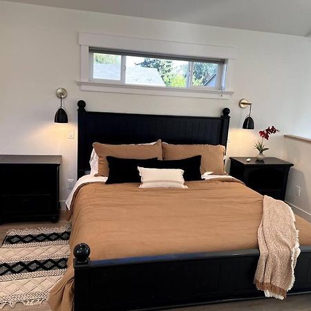 סאלם Brand New Custom Built Cottage In Downtown W/Pool! מראה חיצוני תמונה
